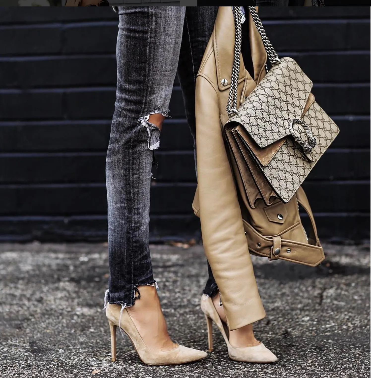 LIZZY Taupe Suede Leather Pumps